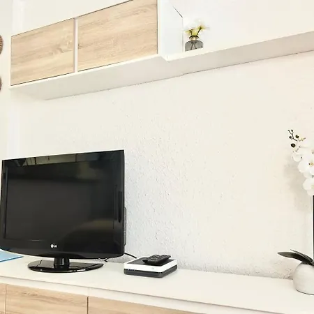 Apartment En El Puerto De A 200m De La Playa